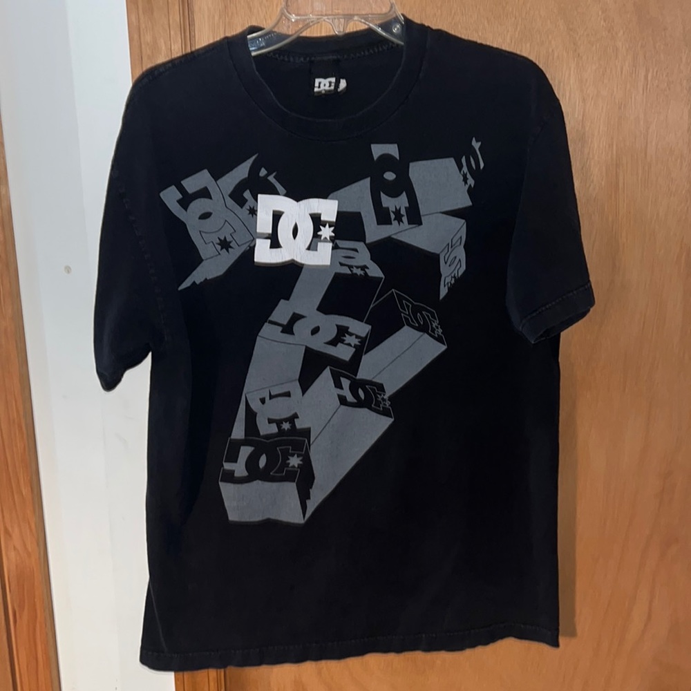 Dc shoe co vintage tshirt